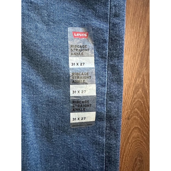 NEW Levi's  Premium RIBCAGE STRAIGHT ANKLE JEANS Sz 31 x 27 - Picture 3 of 10